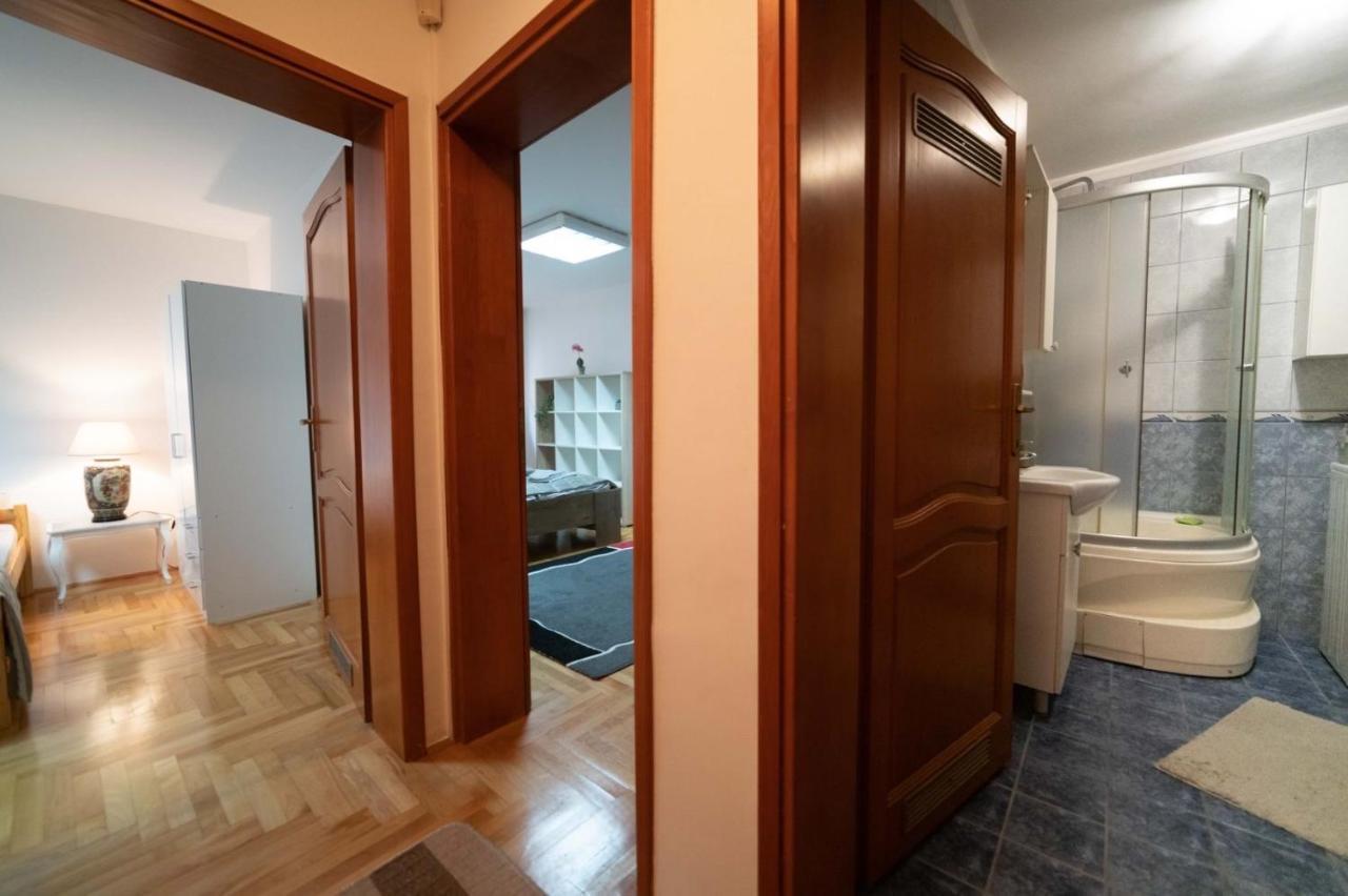 Apartman Yellow House SJJ Esterno foto