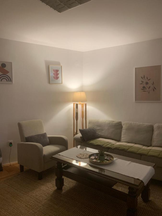 Apartman Yellow House SJJ Esterno foto